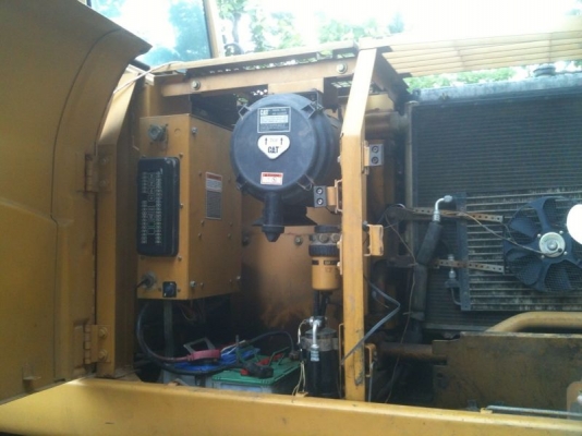 รถแบคโฮ CAT 320C  รถทำงาน 11,xxx ซม.  สนใจติดต่อ 081 - 6079515