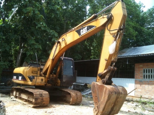 รถแบคโฮ CAT 320C  รถทำงาน 11,xxx ซม.  สนใจติดต่อ 081 - 6079515