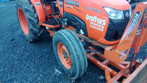 จองวันนี้ลดทันที่ 20,000 บาท KUBOTA L3608 ตามสภาพ พร้อมใบมีด ดันดินหน้า แถมผานตราช้าง มือสอง จองวันนี้ลดทันที่ 20,000 บาท KUBOTA L3608 ตามสภาพ พร้อมใบมีด ดันดินหน้า แถมผานตราช้าง มือสอง