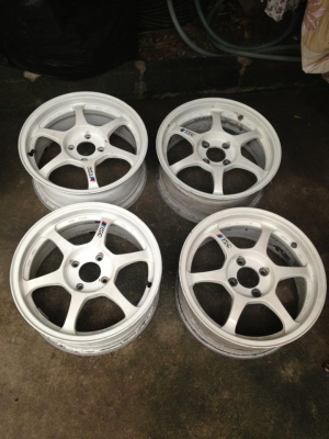 ขายล้อ SSR TYPE C แท้ ขอบ15 กว้าง6.5 สีขาวถูกๆ