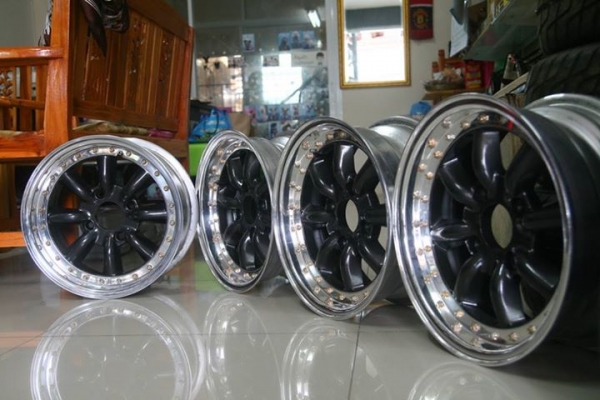 ล้อกล้วยนอก  JAPAN แท้ 2ชิ้น