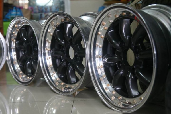 ล้อกล้วยนอก  JAPAN แท้ 2ชิ้น