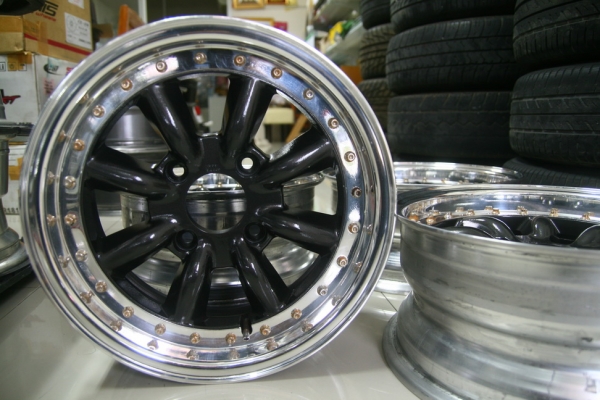 ล้อกล้วยนอก  JAPAN แท้ 2ชิ้น