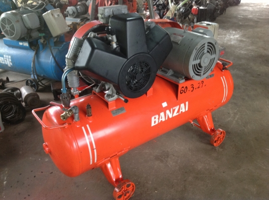 ขายเครื่องปั้มลมเก่าญี่ปุ่น 3 สูบ ทูสเตดยี่ห้อ BANZAI หรือ IWATA ขนาด. 15 แรงม้าสภาพสวยมากๆ สีเดิมๆ ไฟ 380 v พร้อมใช้งานทันที