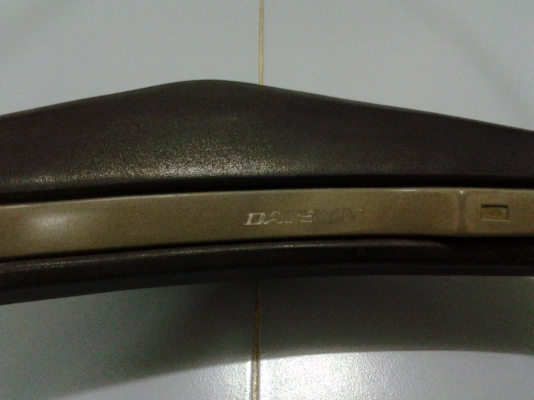 ขายพวงมาลัยช้างเหยืยบ