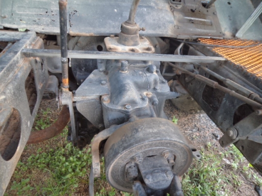 ขายรถ6ล้อหัวคัซซีพร้อมกะบะเทเลอร์เครื่อง120แรง พวงมาลัยเพาเวอร์ ช่วงล่างนิสสันยูดี