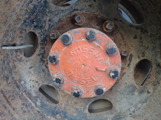 ขายรถ6ล้อหัวคัซซีพร้อมกะบะเทเลอร์เครื่อง120แรง พวงมาลัยเพาเวอร์ ช่วงล่างนิสสันยูดี