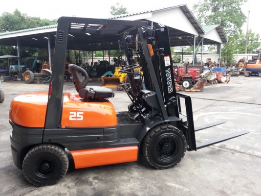 ขาย รถยก TOYOTA 2.5 ตัน รุ่น 6FD25 มือสองญี่ปุ่น ขาย รถยก TOYOTA 2.5 ตัน รุ่น 6FD25 มือสองญี่ปุ่น