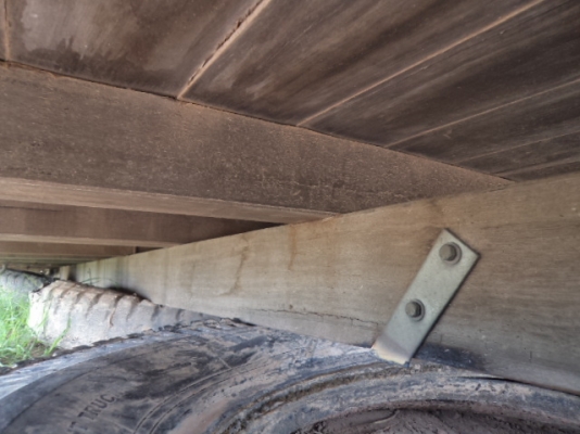 ขายกะบะรถ6ล้อ ช่วงยาว 6 เมตร กวาง 2..35ซ คัซซี83ซ