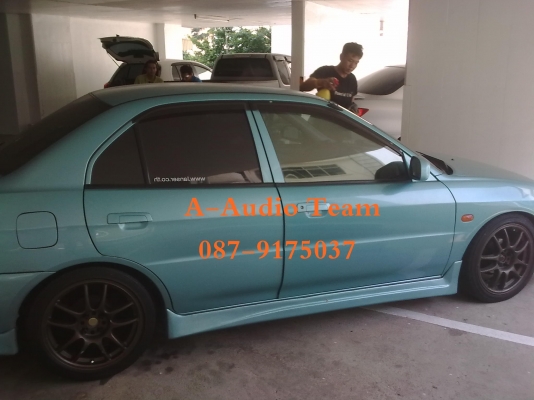 รับติดตั้งฟิล์มกรองแสงราคากันเองครับกรุงเทพและจังหวัดไกล้เคียง