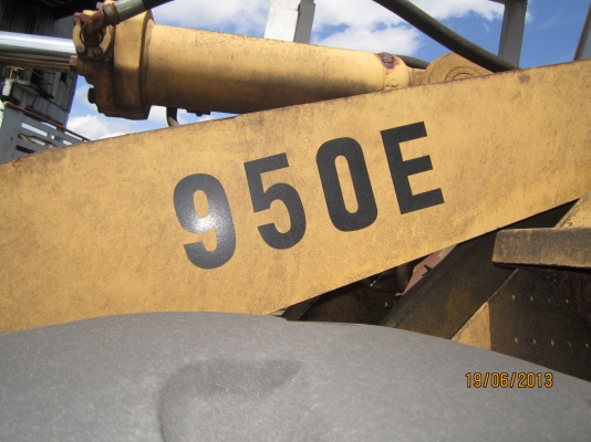 รถตักล้อยาง-CAT950E--950F-ขายรวม2คัน-แถมรถฟอร์คลิฟต์5คัน- รถตักล้อยาง-CAT950E--950F-ขายรวม2คัน-แถมรถฟอร์คลิฟต์5คัน-