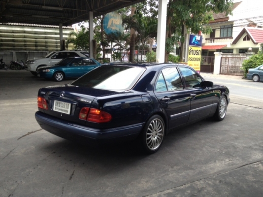 BENZ E-CLASS ELEGAND สภาพสวย เจ้านายให้ขาย BENZ E-CLASS ELEGAND สภาพสวย เจ้านายให้ขาย