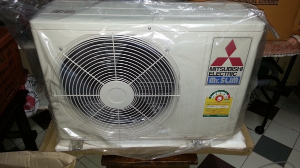 ขายแอร์ขนาด13000บีทียูยี่ห้อMITSUBISHIของใหม่ยังไม่ได้ใช้งาน