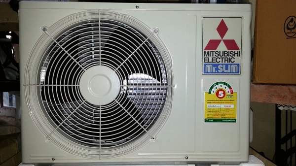 ขายแอร์ขนาด13000บีทียูยี่ห้อMITSUBISHIของใหม่ยังไม่ได้ใช้งาน