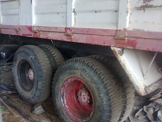 ท่านใดที่ชอบรถแรงขายHINO เครื่องk13c 360 thเกียร์ฟลุร์น์เลอร์ เเม่ลูก