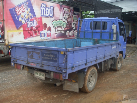 4ล้อ ISUZU NKR ไม่ติดเวลา**รถห้าง**