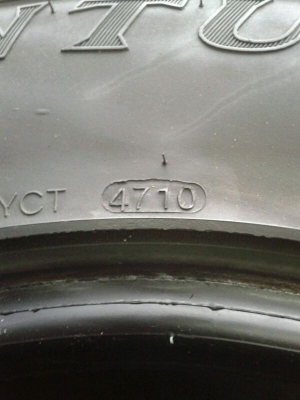 ขายยางMud KUMHO KL71 265/75R16ปี10