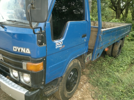 ขาย 6 ล้อ  TOYOTA  Dyna  300 เครื่องเดิม 14B เครื่องดี แซทซีสวย