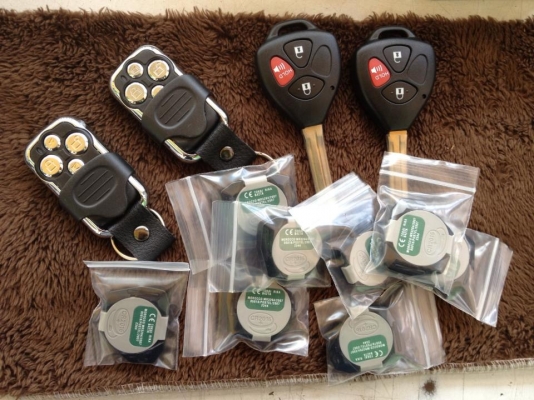 จำหน่าย  บอดี้กุญแจ รีโมท  มีหลายรุ่นคับ ทั้ง toyota  honda  mitsubishi