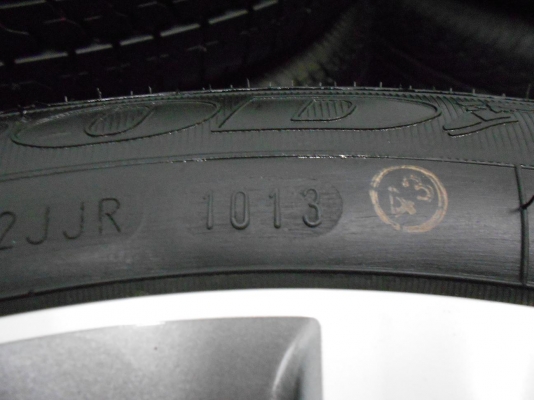 ขายล้อแม็ก Honda City รุ่นท็อปขอบ 16 พร้อมยางป้ายแดงปี 13/เทิร์นได้-ใส่ฟรีค่ะ ขายล้อแม็ก Honda City รุ่นท็อปขอบ 16 พร้อมยางป้ายแดงปี 13/เทิร์นได้-ใส่ฟรีค่ะ