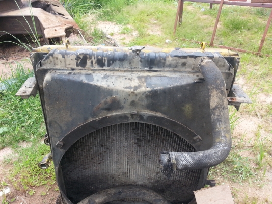 ขายด่วน ออยหม้อน้ำKOMATSU PC200-5