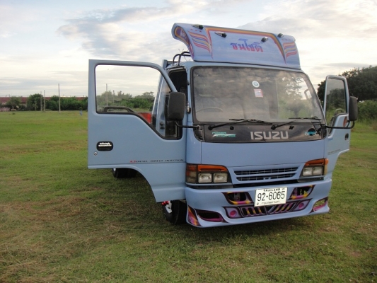 ขาย ISUZU NPR120 แรง 5 เมตร รถห้างแท้ จดปี39