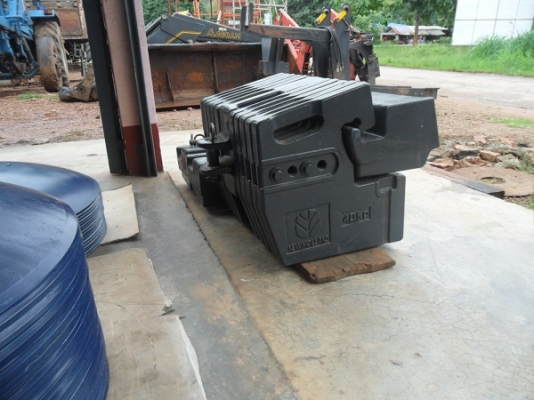 ขาย เวทถ่วงหน้ารถไถ ฟอร์ดทุกรุ่น 10S, NEW HOLLAND 40 TS TM TDทุกรุ่น ราคา20,000-35,000บาท.