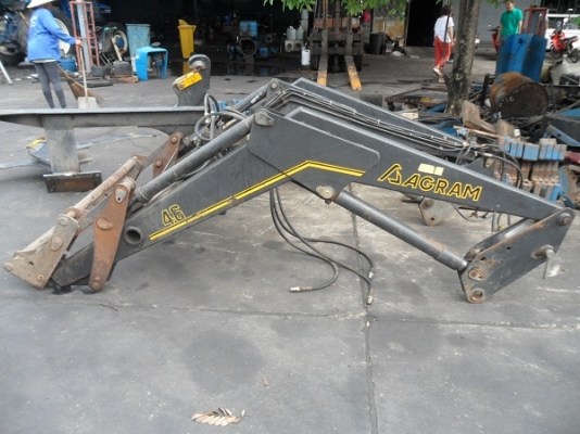 ขายแล้วครับ ชุดตักหน้าฟอร์ด 10/40 ตรงรุ่น ยี่ห้อ AGRAM 46 อุปกรณ์ครบ พร้อมเมื่อไหร่มารับได้ตลอดครับ