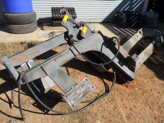 ขายแล้วครับ ชุดตักหน้าฟอร์ด 10/40 ตรงรุ่น ยี่ห้อ AGRAM 46 อุปกรณ์ครบ พร้อมเมื่อไหร่มารับได้ตลอดครับ