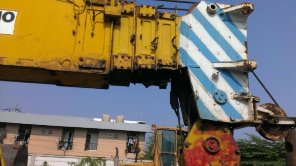 ขายรถเครน 12 ล้อ 45 ตัน Tadano เอกสารเล่มทะเบียน พร้อมโอน เก็บสีอย่างเดียว