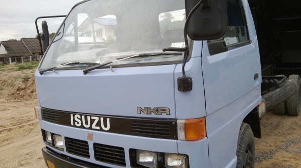ISUZU NKR 58LU5M เครื่อง 4BE1 ปี2537 เกียร์สั้น ดั้ม6ตันยาว4เมตรรถห้างแท้ สภาพเดิมไม่เคยชนมา เครื่องแห้งไม่มีเยิ้อม แคซซีสวยตลอด ISUZU NKR 58LU5M เครื่อง 4BE1 ปี2537 เกียร์สั้น ดั้ม6ตันยาว4เมตรรถห้างแท้ สภาพเดิมไม่เคยชนมา เครื่องแห้งไม่มีเยิ้อม แคซซีสวยตลอด