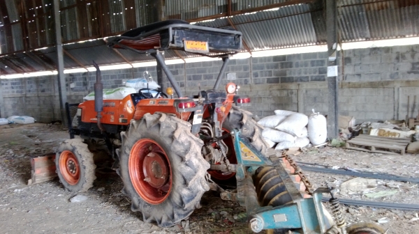 KUBOTA L4508 45 แรง พร้อมใบดันดิน ผาน คาดครบชุด รถสภาพดีมากๆเครื่องดีมาก KUBOTA L4508 45 แรง พร้อมใบดันดิน ผาน คาดครบชุด รถสภาพดีมากๆเครื่องดีมาก