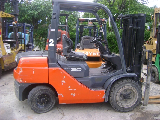 ขายรถยก 3 ตัน เจ้าของขายเอง ขายได้ขายเลย