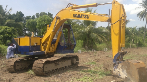 ขาย!!! ด่วน!!! รถแบคโฮ komatsu Pc 120-2 เครื่องเดิม ปั๊มเดิม ขายตามสภาพ พร้อมใช้งาน++