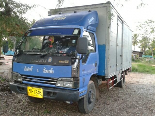 ขายด่วน   NQR  150  แรงม้า  ตู้แห้ง  ยาว 5.50 เมตร   รถเดิมบางทั้งคัน