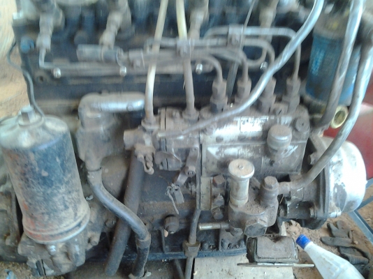 เครื่อง ISUZU 74 แรงม้าพร้อมเกียร์ ไดร์ชารจ ไดร์สตารทอยู่ครบ เกียร์เข้าได้