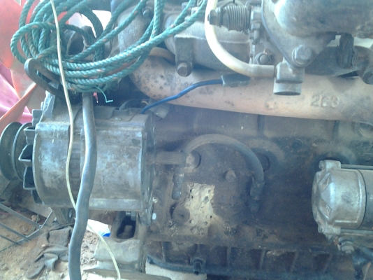 เครื่อง ISUZU 74 แรงม้าพร้อมเกียร์ ไดร์ชารจ ไดร์สตารทอยู่ครบ เกียร์เข้าได้