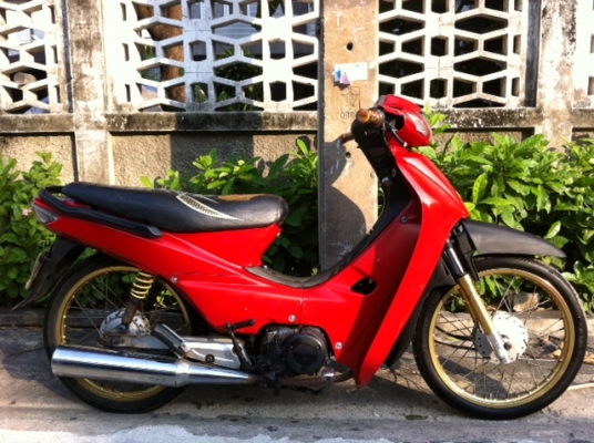 Honda wave 100  สตาร์ทมือ