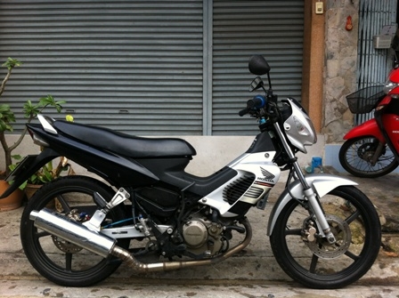 honda sonic ปี46 ล้อแม็ก สภาพสวย เครื่องดีเยี่ยม