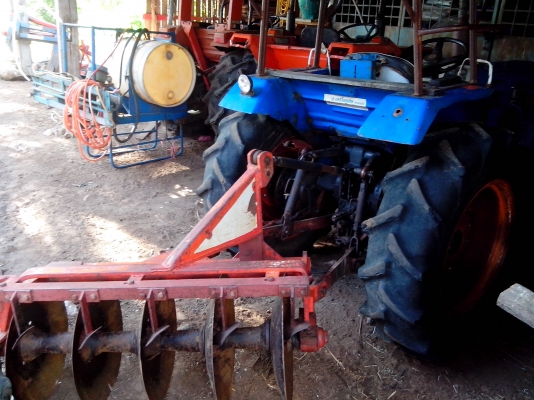 ขายรถไถนั่งขับคูโบต้า24 แรงขับเคลื่อน4 ล้อ