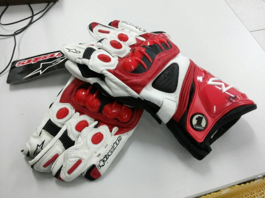 ถุงมือ Alpinestars รุ่น GP PRO