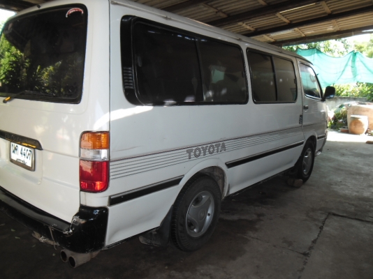 รถตู้ TOYOTA หัวจรวด