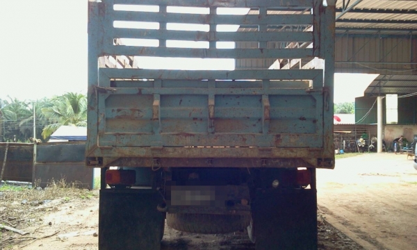 HINO FF1J 220 แรงม้า ราคาต่อรองได้ค่ะ HINO FF1J 220 แรงม้า ราคาต่อรองได้ค่ะ