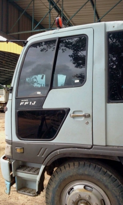 HINO FF1J 220 แรงม้า ราคาต่อรองได้ค่ะ HINO FF1J 220 แรงม้า ราคาต่อรองได้ค่ะ