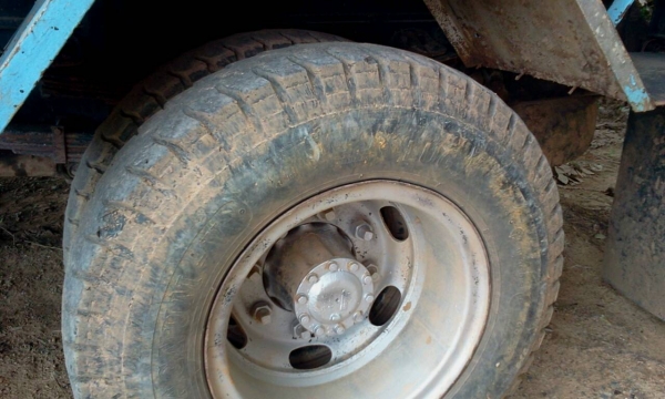 HINO FF1J 220 แรงม้า ราคาต่อรองได้ค่ะ HINO FF1J 220 แรงม้า ราคาต่อรองได้ค่ะ