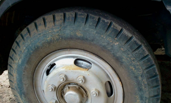 HINO FF1J 220 แรงม้า ราคาต่อรองได้ค่ะ HINO FF1J 220 แรงม้า ราคาต่อรองได้ค่ะ