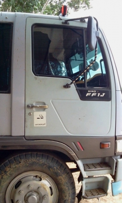 HINO FF1J 220 แรงม้า ราคาต่อรองได้ค่ะ HINO FF1J 220 แรงม้า ราคาต่อรองได้ค่ะ