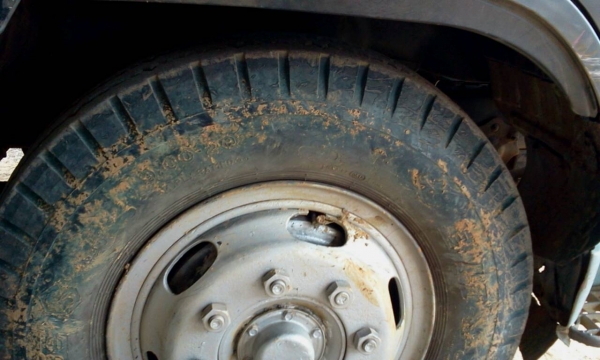 HINO FF1J 220 แรงม้า ราคาต่อรองได้ค่ะ HINO FF1J 220 แรงม้า ราคาต่อรองได้ค่ะ