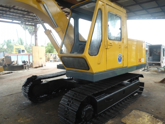 ขายรถแมคโครPC120-2 สภาพพร้อมใช้ สนใจติดต่อ บอย 085-156-2314