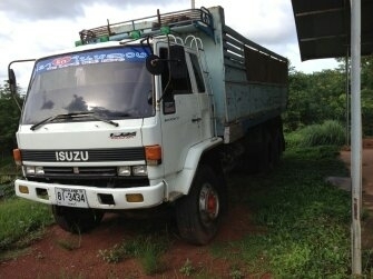 ขาย Roccy 210 สองเพลาดัมพ์ สวยพร้อมใช้ โทร 088-4501277